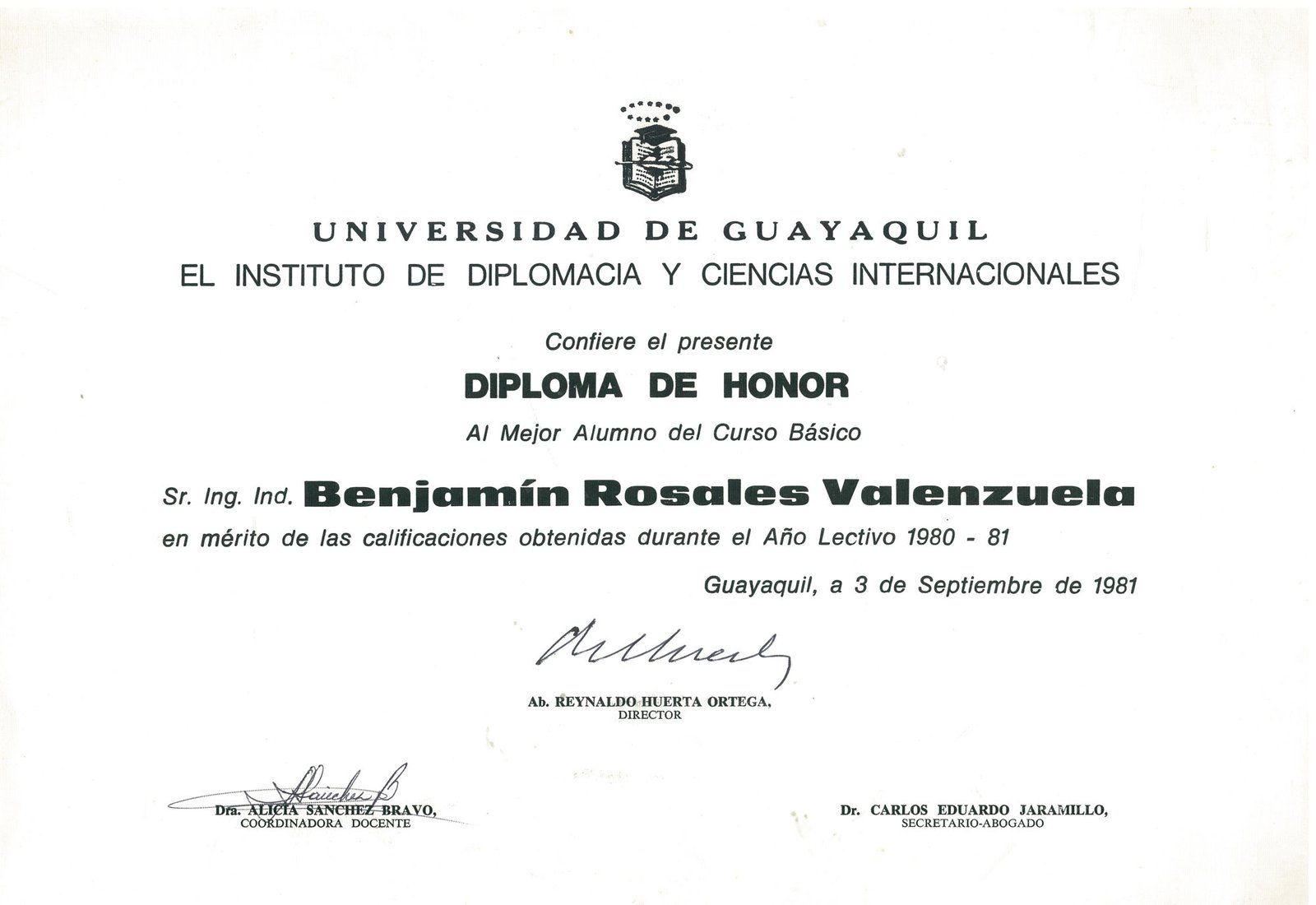 Diploma de Honor al mejor alumno del curso básico, Universidad de Guayaquil, 1981