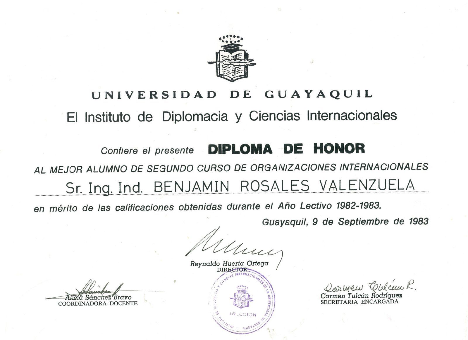 Diploma de Honor al mejor alumno de segundo curso, Universidad de Guayaquil, 1983